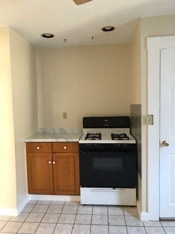 148 B 2, Lowell, MA 01851