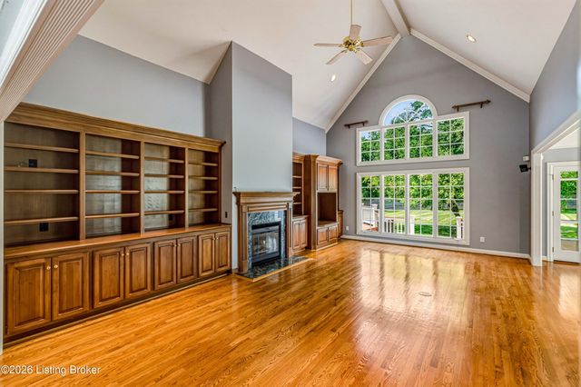 6813 Windham Pkwy, Prospect, KY 40059