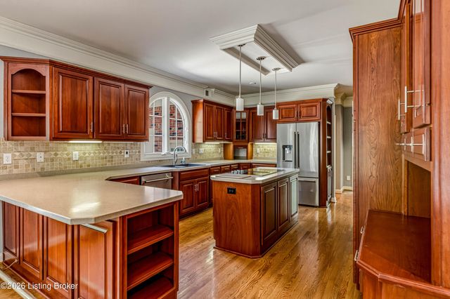 6813 Windham Pkwy, Prospect, KY 40059