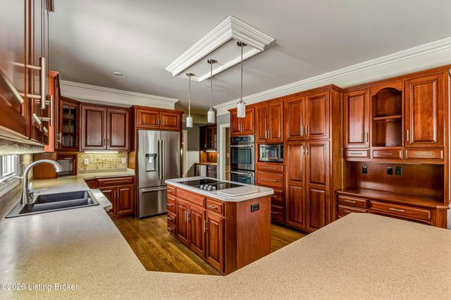 6813 Windham Pkwy, Prospect, KY 40059