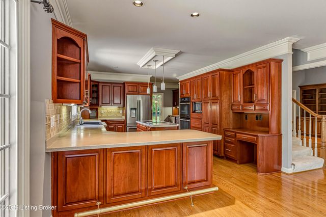 6813 Windham Pkwy, Prospect, KY 40059
