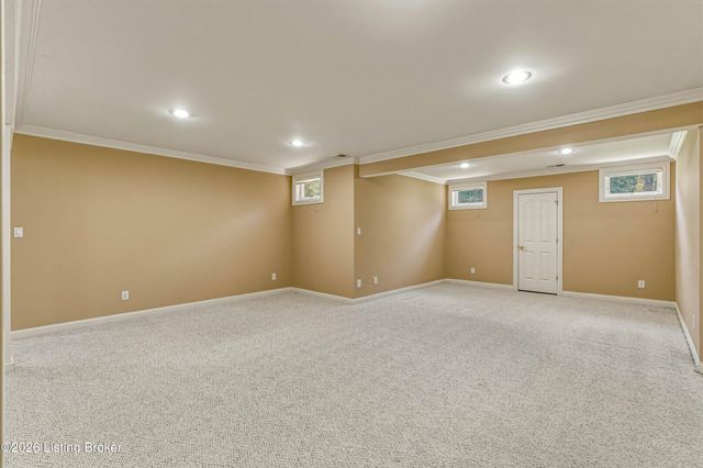 6813 Windham Pkwy, Prospect, KY 40059