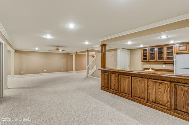 6813 Windham Pkwy, Prospect, KY 40059