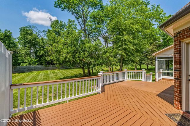 6813 Windham Pkwy, Prospect, KY 40059