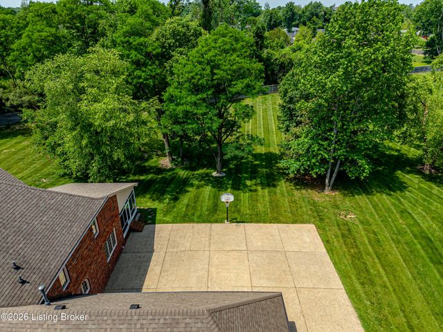 6813 Windham Pkwy, Prospect, KY 40059
