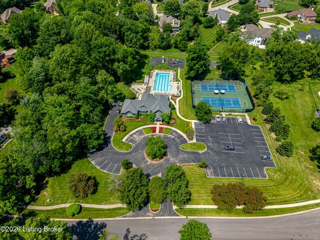 6813 Windham Pkwy, Prospect, KY 40059