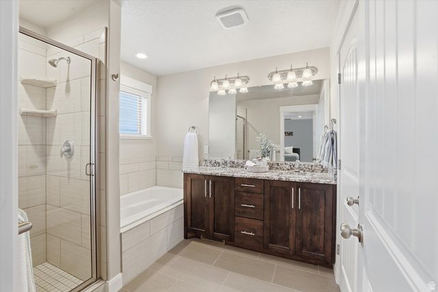 522 N 800 E, Hyde Park, UT 84318