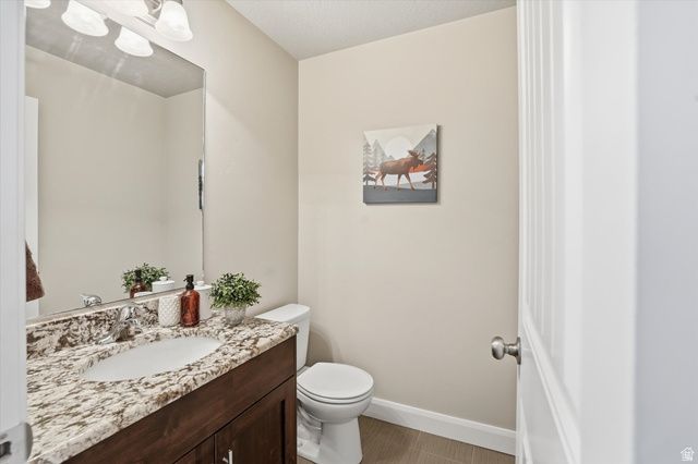 522 N 800 E, Hyde Park, UT 84318