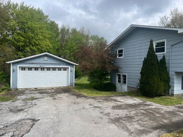 11930 Woodin Road, Chardon, OH 44024