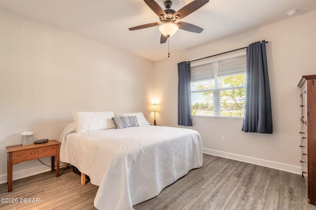 1094 River Falls Circle, Deland, FL 32720