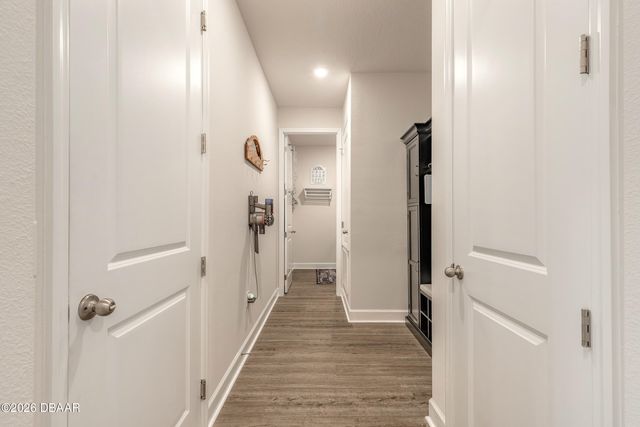 1094 River Falls Circle, Deland, FL 32720