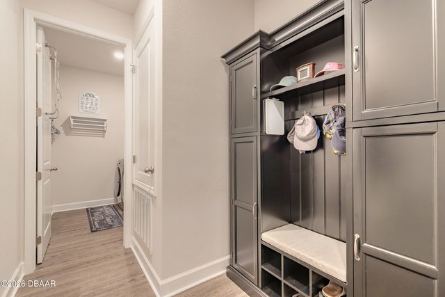 1094 River Falls Circle, Deland, FL 32720