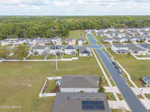 1094 River Falls Circle, Deland, FL 32720