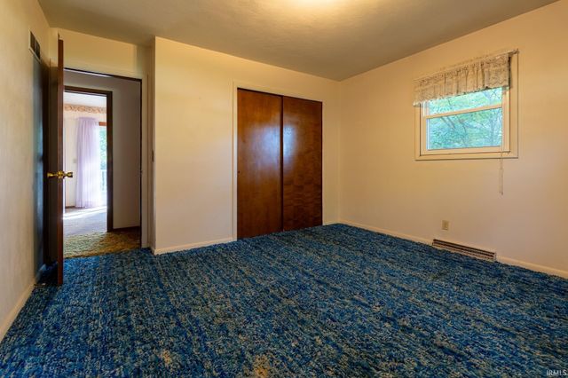 60196 Surrey Lane, Elkhart, IN 46517