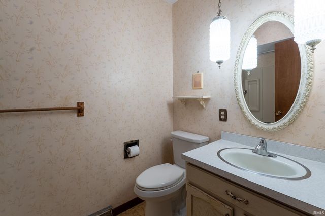 60196 Surrey Lane, Elkhart, IN 46517