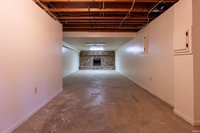 60196 Surrey Lane, Elkhart, IN 46517