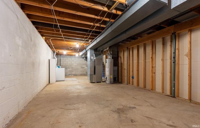 60196 Surrey Lane, Elkhart, IN 46517