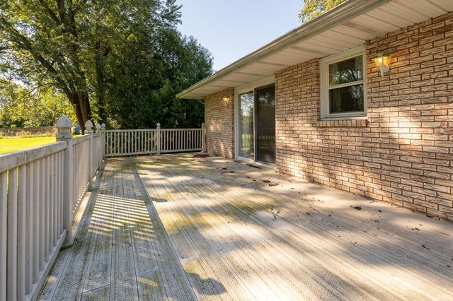 60196 Surrey Lane, Elkhart, IN 46517