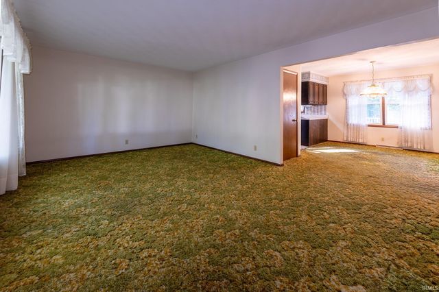 60196 Surrey Lane, Elkhart, IN 46517