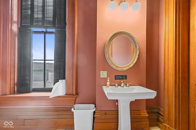 217 E Main Street, Madison, IN 47250