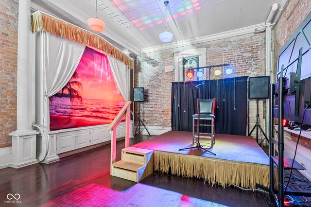 217 E Main Street, Madison, IN 47250