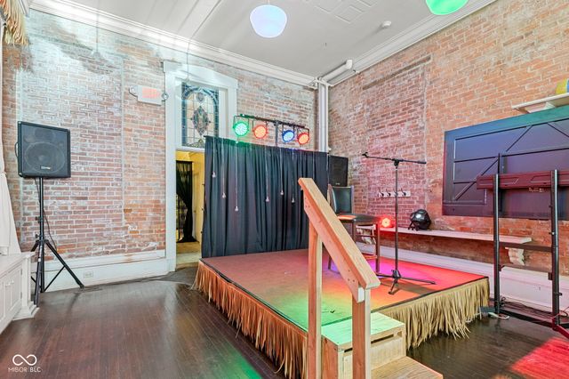 217 E Main Street, Madison, IN 47250