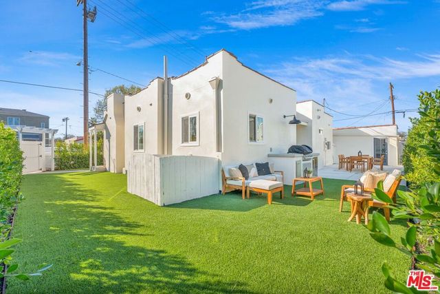 12941 Ferndale Avenue, Los Angeles, CA 90066