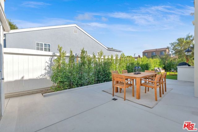 12941 Ferndale Avenue, Los Angeles, CA 90066