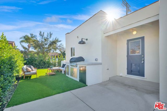 12941 Ferndale Avenue, Los Angeles, CA 90066