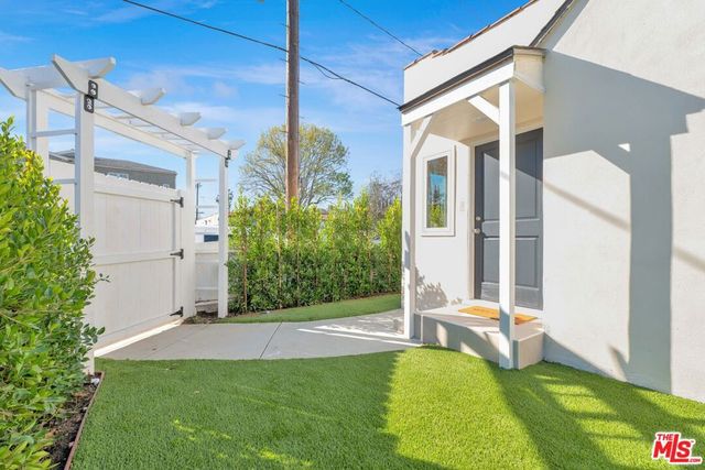 12941 Ferndale Avenue, Los Angeles, CA 90066