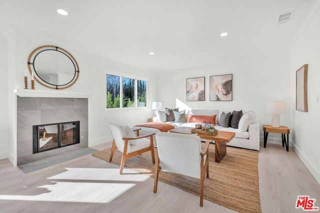 12941 Ferndale Avenue, Los Angeles, CA 90066