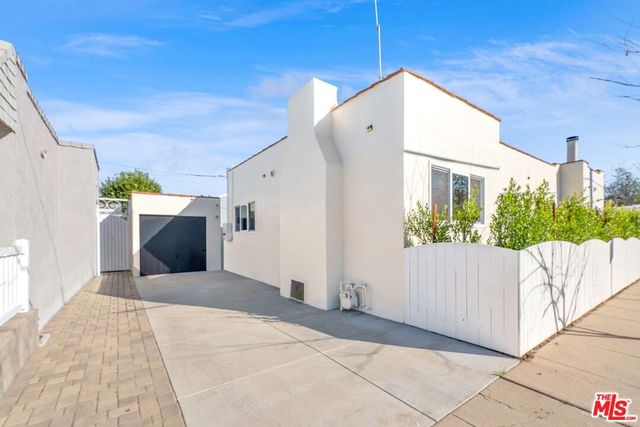 12941 Ferndale Avenue, Los Angeles, CA 90066