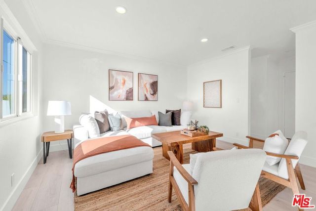 12941 Ferndale Avenue, Los Angeles, CA 90066