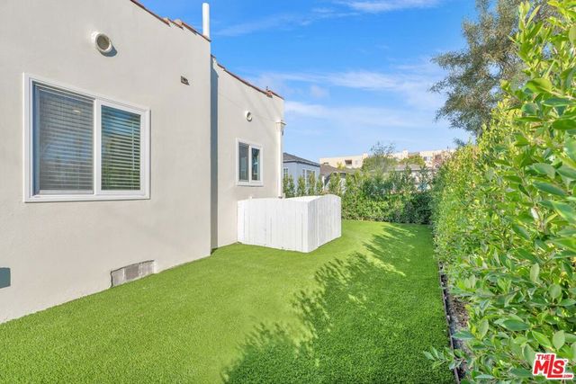 12941 Ferndale Avenue, Los Angeles, CA 90066