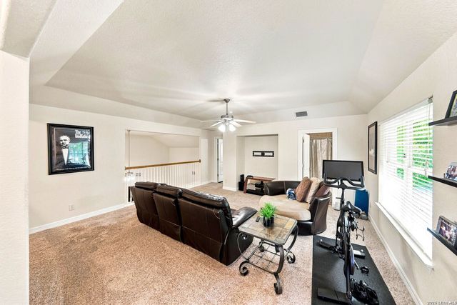 16502 Loma Landing, Helotes, TX 78023