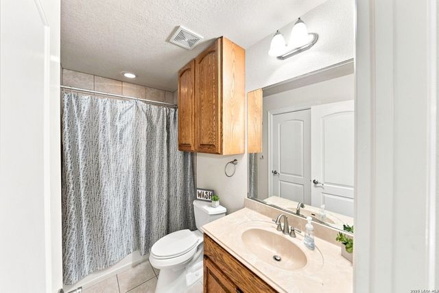 16502 Loma Landing, Helotes, TX 78023