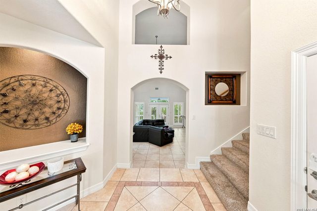 16502 Loma Landing, Helotes, TX 78023