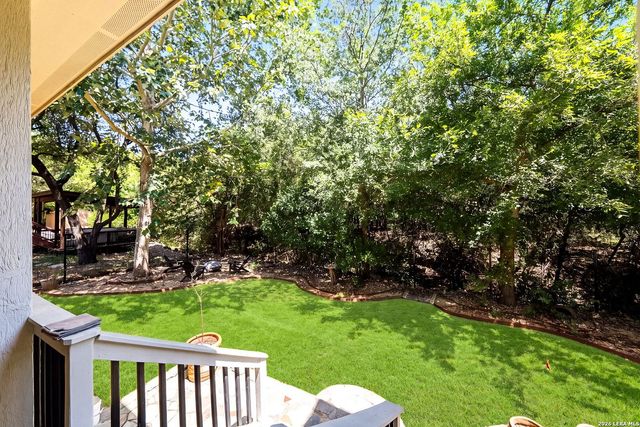 16502 Loma Landing, Helotes, TX 78023