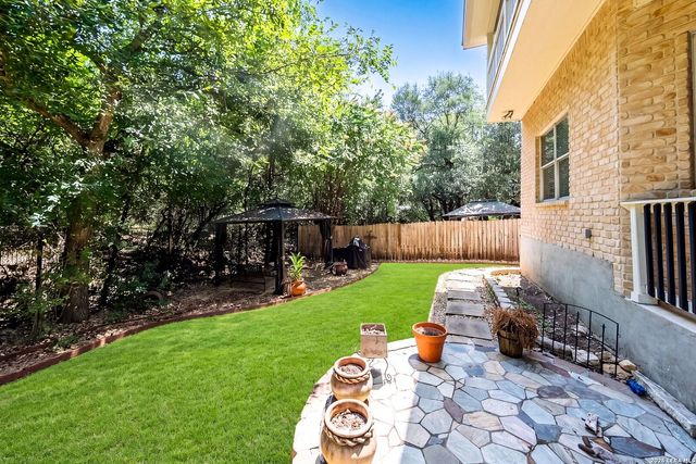 16502 Loma Landing, Helotes, TX 78023