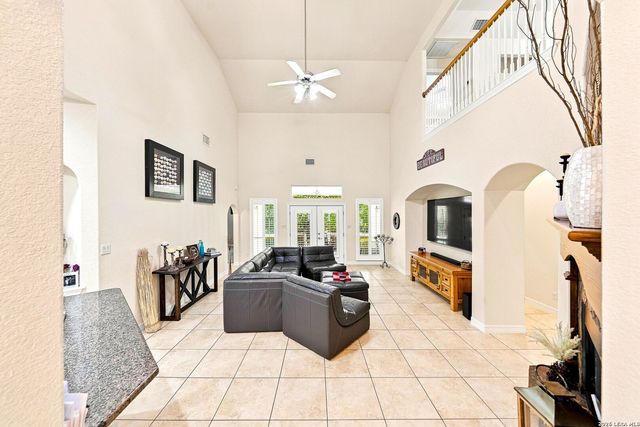 16502 Loma Landing, Helotes, TX 78023