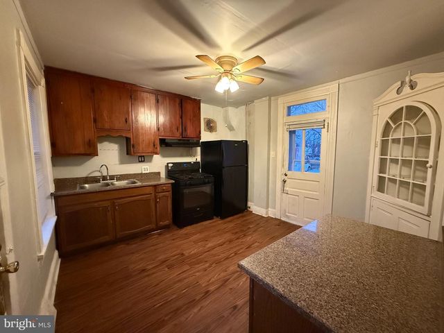 225 DAUPHIN ST, Lancaster, PA 17602