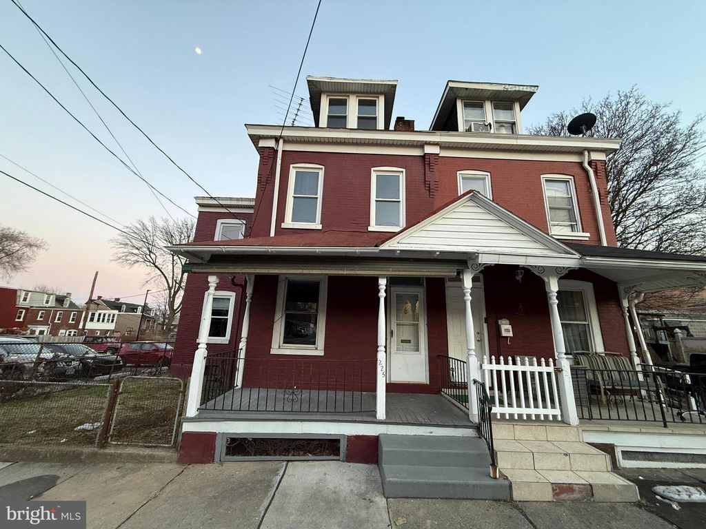 225 DAUPHIN ST, Lancaster, PA 17602