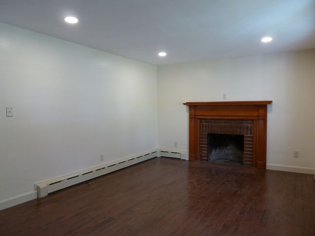 7 Dugan Rd, Ware, MA 01082
