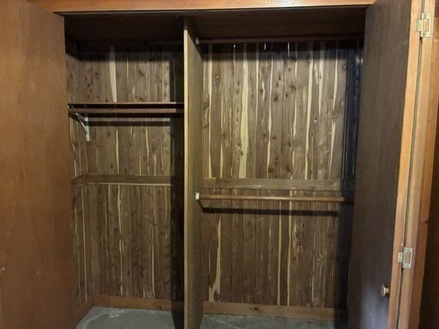 7 Dugan Rd, Ware, MA 01082