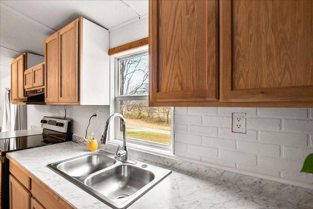 97 Circle Lane, Burnside, KY 42519