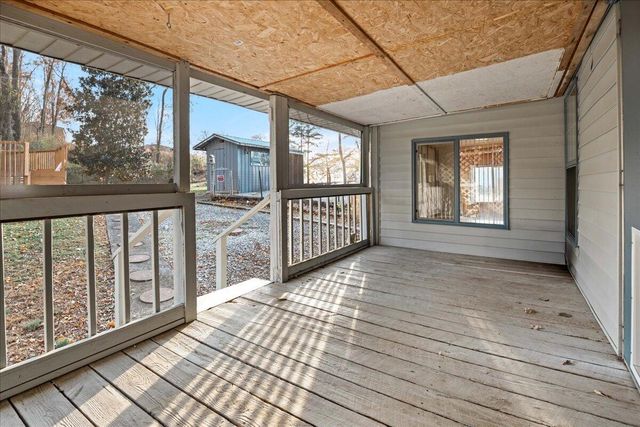 97 Circle Lane, Burnside, KY 42519