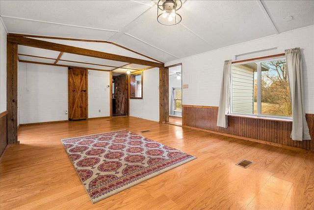 97 Circle Lane, Burnside, KY 42519