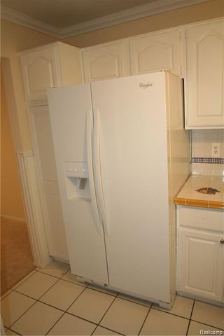 20871 E Glen Haven Circle, Northville, MI 48167