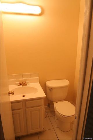 20871 E Glen Haven Circle, Northville, MI 48167