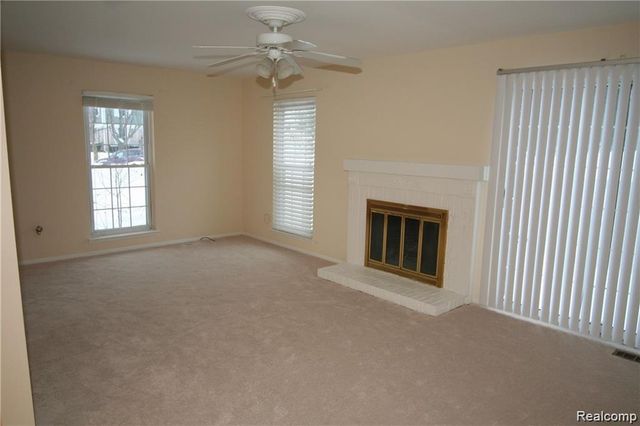 20871 E Glen Haven Circle, Northville, MI 48167